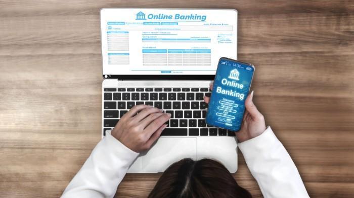 Exploring the Evolution of Digital Banking